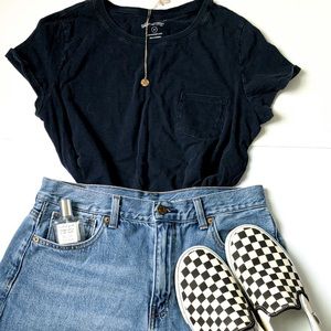 Universal thread navy blue T-shirt size medium🦋